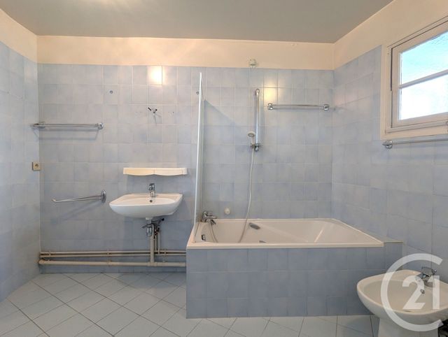 Appartement T5 &agrave; vendre - 5 pi&egrave;ces - 117,49 m2 - Chambery - 73 - RHONE-ALPES