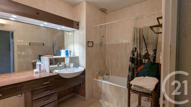 Appartement T5 à vendre - 5 pièces - 137,67 m2 - Chambery - 73 - RHONE-ALPES