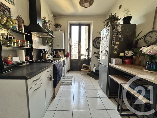 Appartement T3 à vendre - 3 pièces - 60,63 m2 - Chambery - 73 - RHONE-ALPES