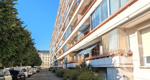 Appartement T3 à vendre - 3 pièces - 72,08 m2 - Chambery - 73 - RHONE-ALPES