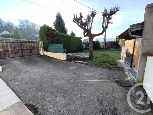 Maison &agrave; louer - 4 pi&egrave;ces - 110,40 m2 - Chambery - 73 - RHONE-ALPES