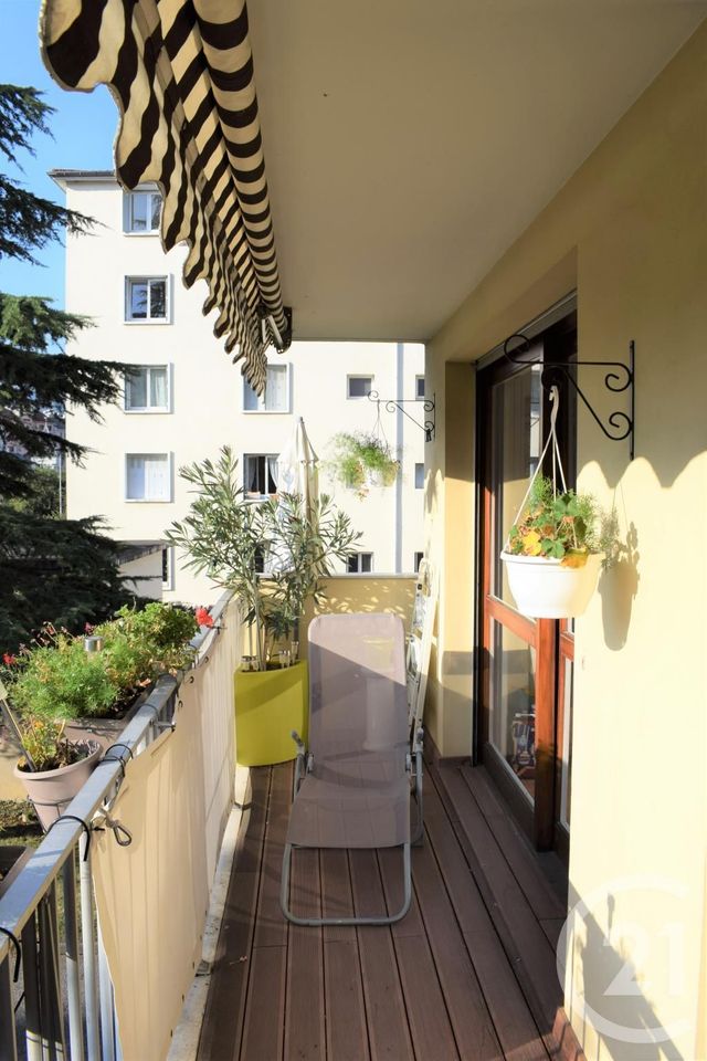 Appartement T2 à louer - 2 pièces - 59,25 m2 - Chambery - 73 - RHONE-ALPES