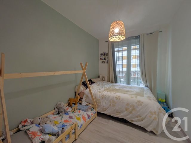 Appartement T4 &agrave; vendre - 4 pi&egrave;ces - 74,09 m2 - Aix Les Bains - 73 - RHONE-ALPES