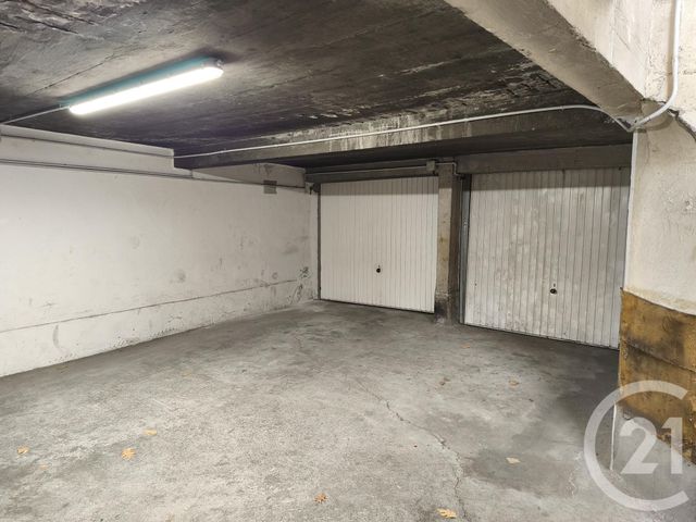Parking &agrave; louer - 50 m2 - Chambery - 73 - RHONE-ALPES