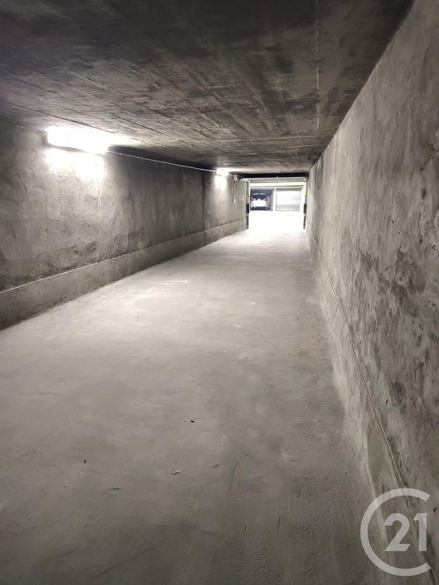 Parking &agrave; louer - 50 m2 - Chambery - 73 - RHONE-ALPES