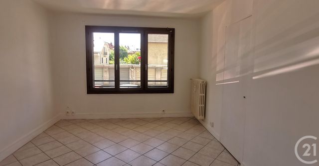 Appartement F3 &agrave; louer - 3 pi&egrave;ces - 60,05 m2 - Chambery - 73 - RHONE-ALPES