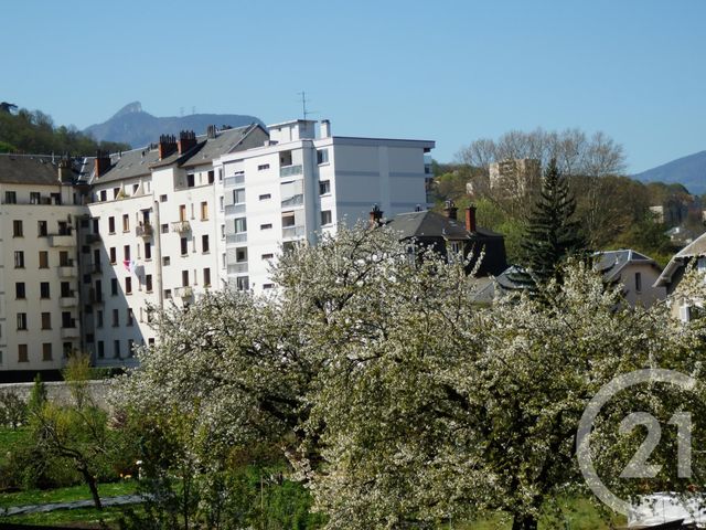 Appartement T3 &agrave; louer - 3 pi&egrave;ces - 70,50 m2 - Chambery - 73 - RHONE-ALPES