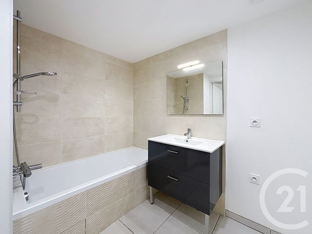 Appartement T2 &agrave; louer - 2 pi&egrave;ces - 51,95 m2 - La Motte Servolex - 73 - RHONE-ALPES