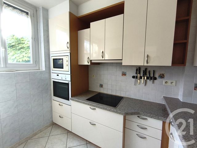 Appartement T3 &agrave; louer - 3 pi&egrave;ces - 70,18 m2 - Chambery - 73 - RHONE-ALPES