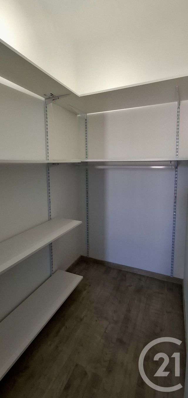 Appartement T4 &agrave; louer - 4 pi&egrave;ces - 91,45 m2 - St Alban Leysse - 73 - RHONE-ALPES