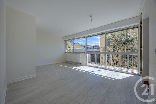 Appartement T3 &agrave; vendre - 3 pi&egrave;ces - 61,11 m2 - Chambery - 73 - RHONE-ALPES