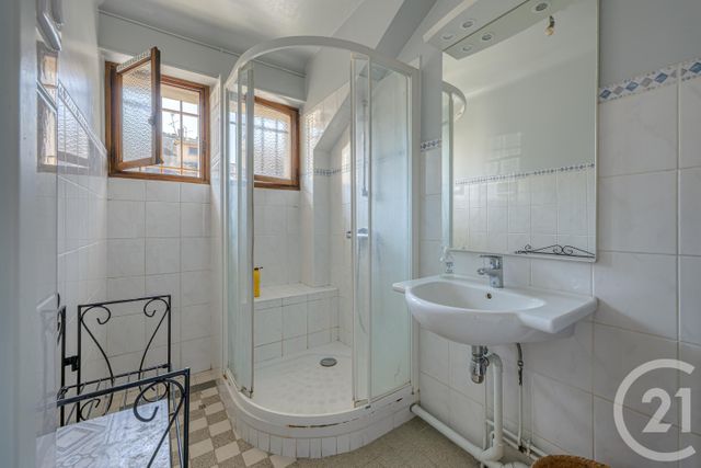 Appartement T4 &agrave; vendre - 4 pi&egrave;ces - 95,49 m2 - Chambery - 73 - RHONE-ALPES
