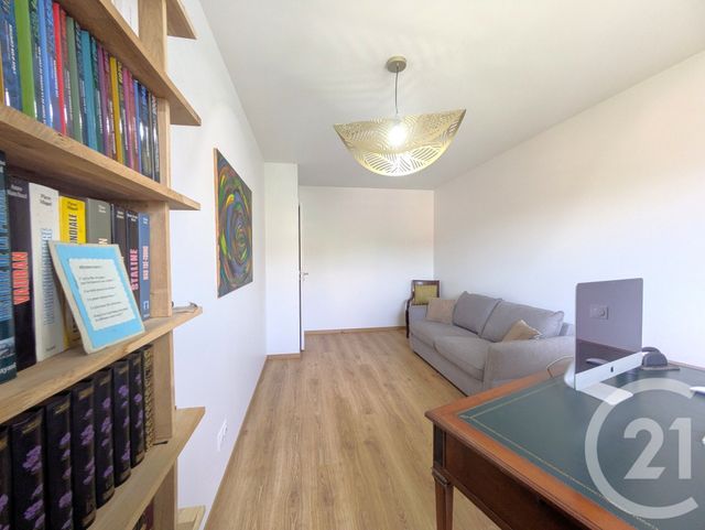 Appartement T3 &agrave; vendre - 3 pi&egrave;ces - 70,47 m2 - Chambery - 73 - RHONE-ALPES