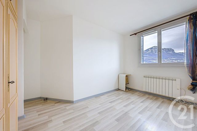 Appartement T3 &agrave; vendre - 4 pi&egrave;ces - 63,80 m2 - Chambery - 73 - RHONE-ALPES