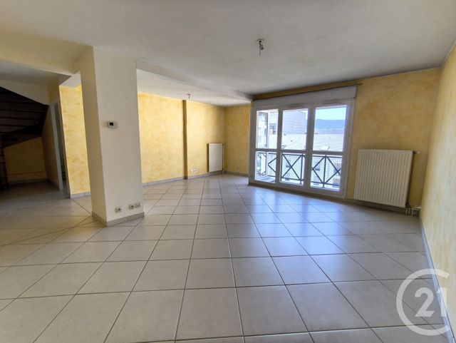 Appartement T3 &agrave; louer - 3 pi&egrave;ces - 93,20 m2 - Chambery - 73 - RHONE-ALPES