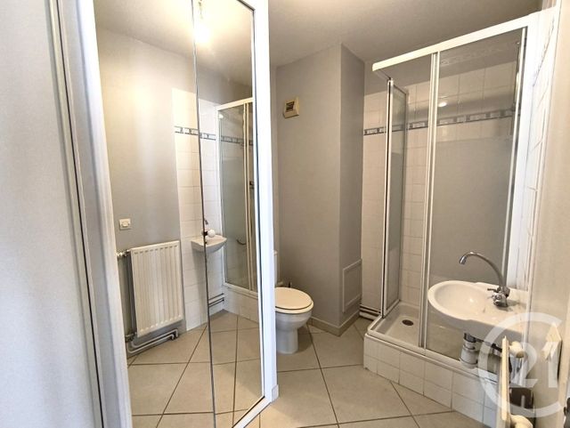 Appartement T3 &agrave; louer - 3 pi&egrave;ces - 93,20 m2 - Chambery - 73 - RHONE-ALPES