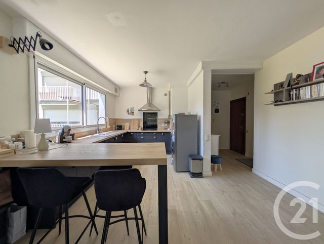 Appartement T3 &agrave; vendre - 3 pi&egrave;ces - 84,92 m2 - Chambery - 73 - RHONE-ALPES