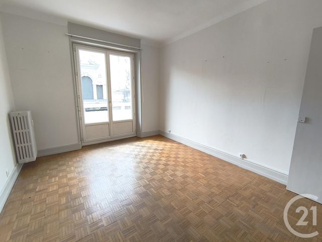 Appartement F4 &agrave; louer - 4 pi&egrave;ces - 104,15 m2 - Chambery - 73 - RHONE-ALPES