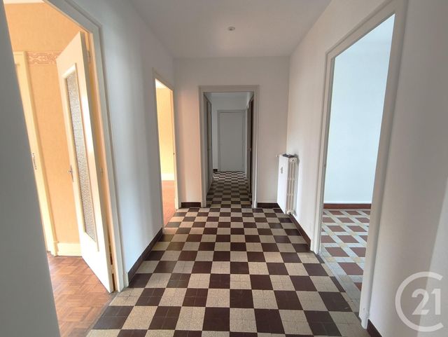 Appartement F4 &agrave; louer - 4 pi&egrave;ces - 104,15 m2 - Chambery - 73 - RHONE-ALPES
