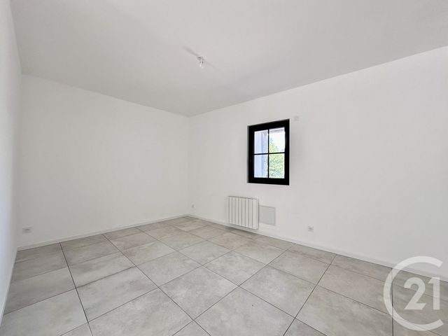 Appartement T3 &agrave; vendre - 3 pi&egrave;ces - 68,81 m2 - Chambery - 73 - RHONE-ALPES