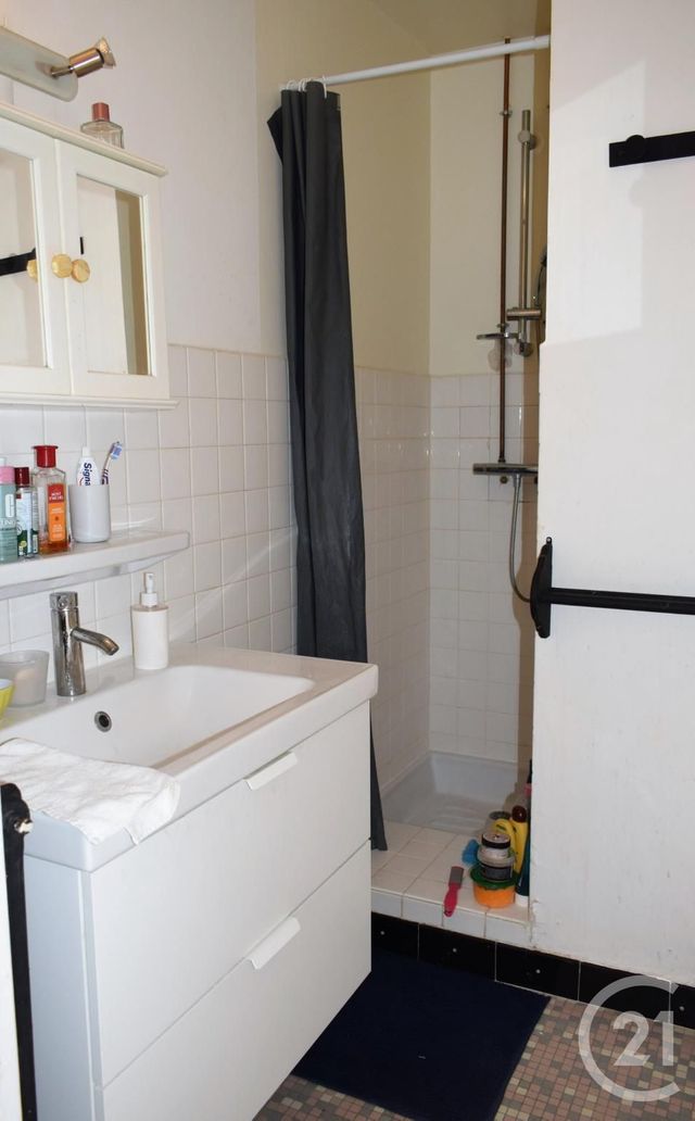 Appartement F1 &agrave; louer - 1 pi&egrave;ce - 32,31 m2 - Chambery - 73 - RHONE-ALPES