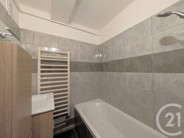 Appartement T3 &agrave; vendre - 3 pi&egrave;ces - 50,70 m2 - Chambery - 73 - RHONE-ALPES