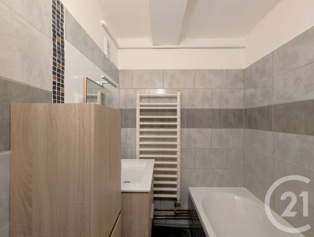 Appartement T3 &agrave; vendre - 3 pi&egrave;ces - 50,70 m2 - Chambery - 73 - RHONE-ALPES