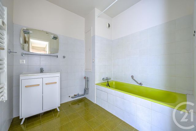 Appartement T4 &agrave; vendre - 4 pi&egrave;ces - 83,09 m2 - Chambery - 73 - RHONE-ALPES