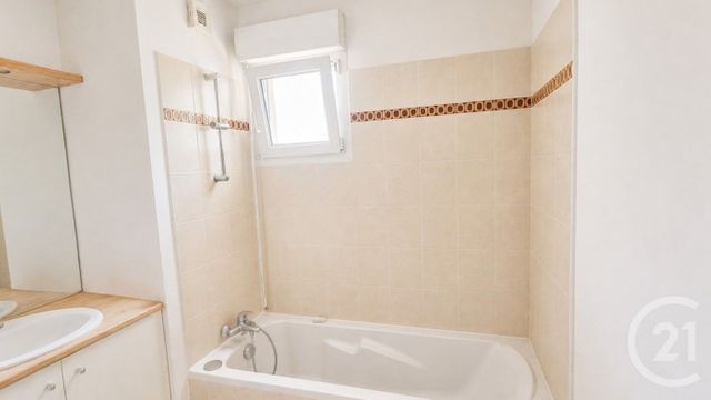 Appartement T3 &agrave; vendre - 3 pi&egrave;ces - 58,07 m2 - Chambery - 73 - RHONE-ALPES