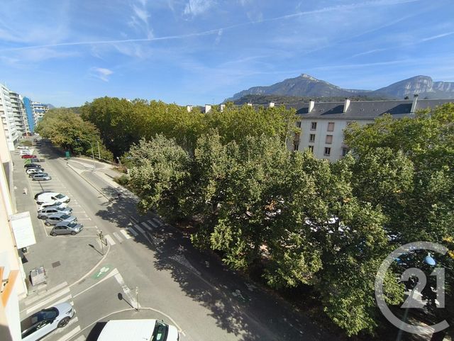 Appartement T1 &agrave; louer - 1 pi&egrave;ce - 35,35 m2 - Chambery - 73 - RHONE-ALPES