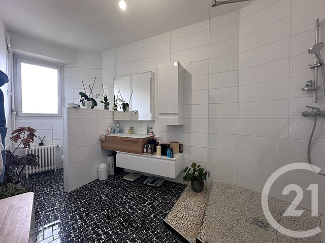 Appartement T3 &agrave; vendre - 3 pi&egrave;ces - 88,60 m2 - Chambery - 73 - RHONE-ALPES