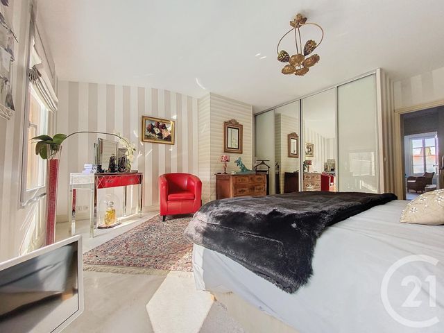 Maison &agrave; vendre - 7 pi&egrave;ces - 203,97 m2 - Rochefort - 17 - POITOU-CHARENTES