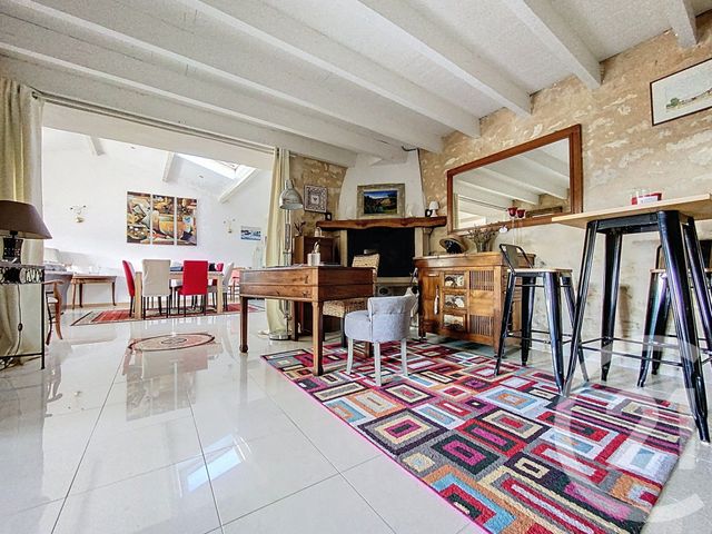 Maison à vendre - 7 pièces - 220 m2 - Tonnay Charente - 17 - POITOU-CHARENTES