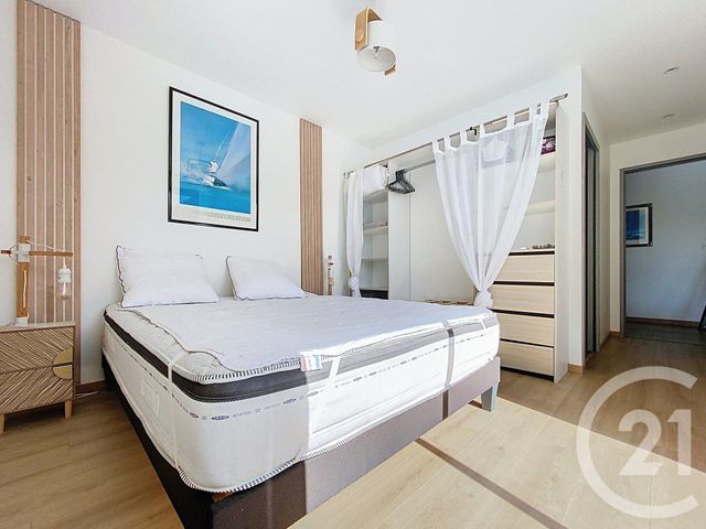 Maison à vendre - 7 pièces - 220 m2 - Tonnay Charente - 17 - POITOU-CHARENTES