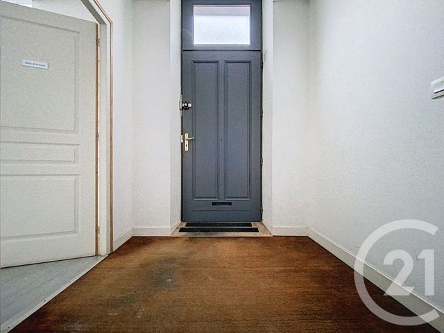 Appartement F3 &agrave; vendre - 3 pi&egrave;ces - 80,83 m2 - Rochefort - 17 - POITOU-CHARENTES