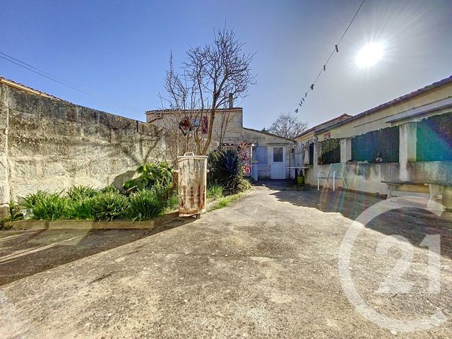 Maison à vendre - 3 pièces - 63,55 m2 - Rochefort - 17 - POITOU-CHARENTES