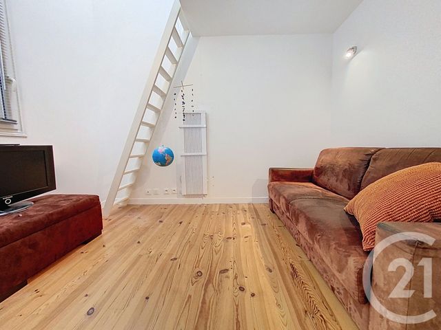 Maison à vendre - 7 pièces - 185,49 m2 - Rochefort - 17 - POITOU-CHARENTES