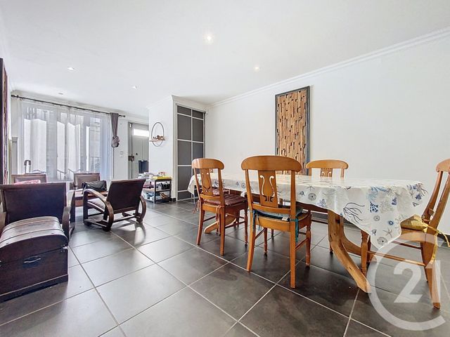 Maison à vendre - 7 pièces - 185,49 m2 - Rochefort - 17 - POITOU-CHARENTES