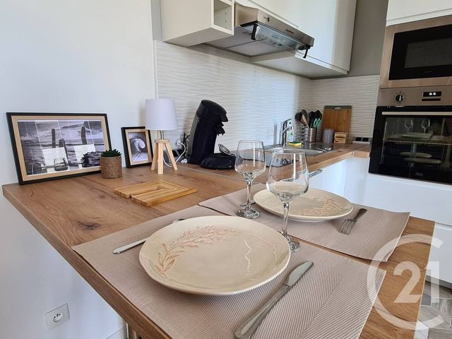 Appartement F1 à louer - 1 pièce - 27,11 m2 - Rochefort - 17 - POITOU-CHARENTES