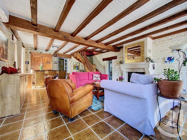 Maison à vendre - 8 pièces - 190 m2 - Tonnay Charente - 17 - POITOU-CHARENTES
