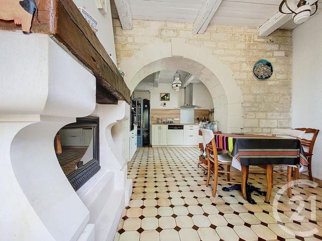 Maison à vendre - 8 pièces - 190 m2 - Tonnay Charente - 17 - POITOU-CHARENTES