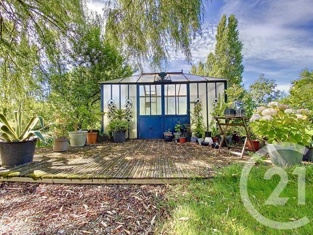 Maison à vendre - 8 pièces - 190 m2 - Tonnay Charente - 17 - POITOU-CHARENTES