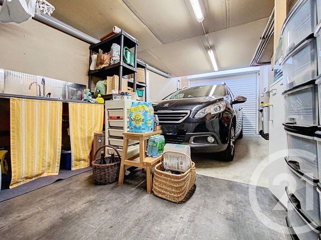 Maison à vendre - 5 pièces - 160 m2 - Tonnay Charente - 17 - POITOU-CHARENTES