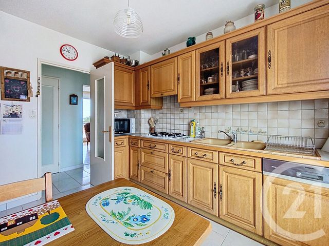 Appartement F4 à vendre - 4 pièces - 72,23 m2 - Rochefort - 17 - POITOU-CHARENTES