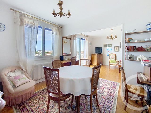 Appartement F4 à vendre - 4 pièces - 72,23 m2 - Rochefort - 17 - POITOU-CHARENTES