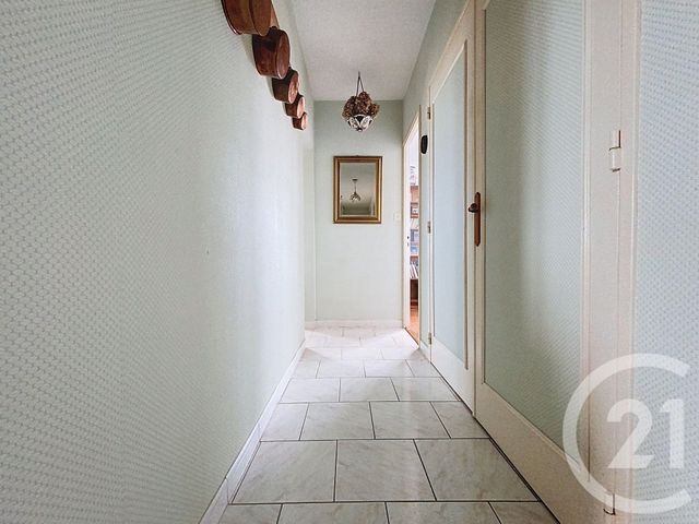 Appartement F4 à vendre - 4 pièces - 72,23 m2 - Rochefort - 17 - POITOU-CHARENTES