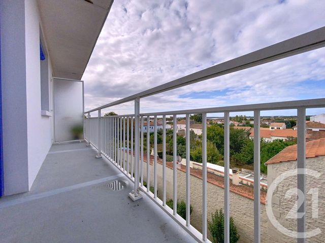 Appartement F4 à vendre - 4 pièces - 72,23 m2 - Rochefort - 17 - POITOU-CHARENTES