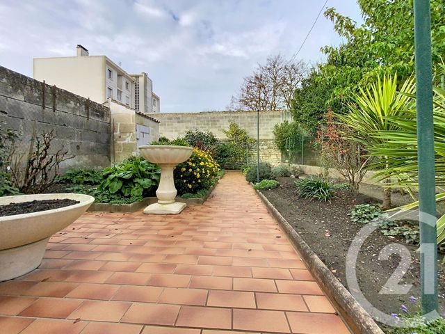 Maison à vendre - 3 pièces - 77,61 m2 - Rochefort - 17 - POITOU-CHARENTES