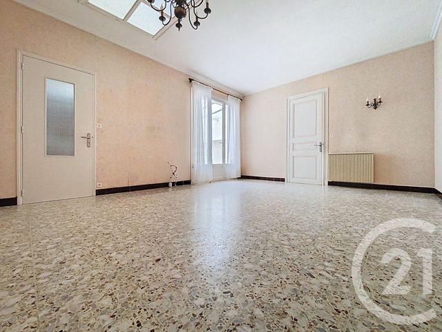 Maison à vendre - 3 pièces - 77,61 m2 - Rochefort - 17 - POITOU-CHARENTES