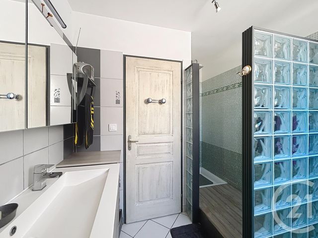 Maison à vendre - 6 pièces - 130 m2 - Port Des Barques - 17 - POITOU-CHARENTES